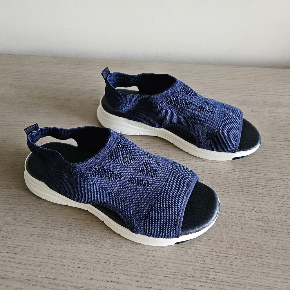 NWT - ORTHO Sandals